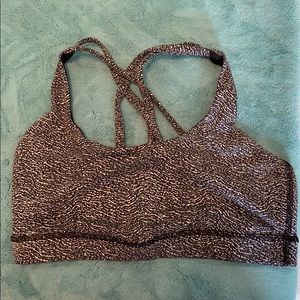 lululemon sports bra